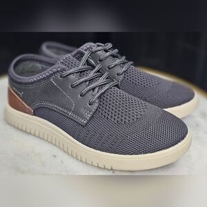 Steve Madden Kids Gray and Brown‎ Dress Shoes Size 2